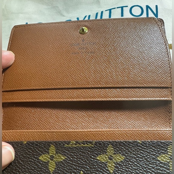Louis Vuitton Brown Monogram Wallet - Picture 2 of 11